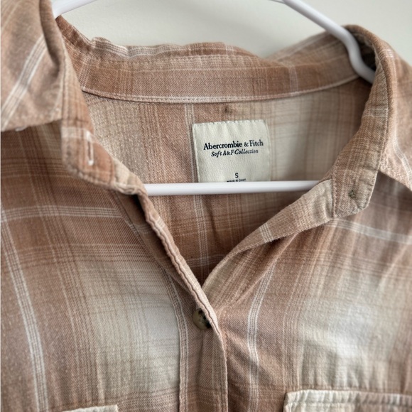 Abercrombie & Fitch Soft A&F 90s Cropped Flannel Shirt Tan Gray-Small - Picture 3 of 5